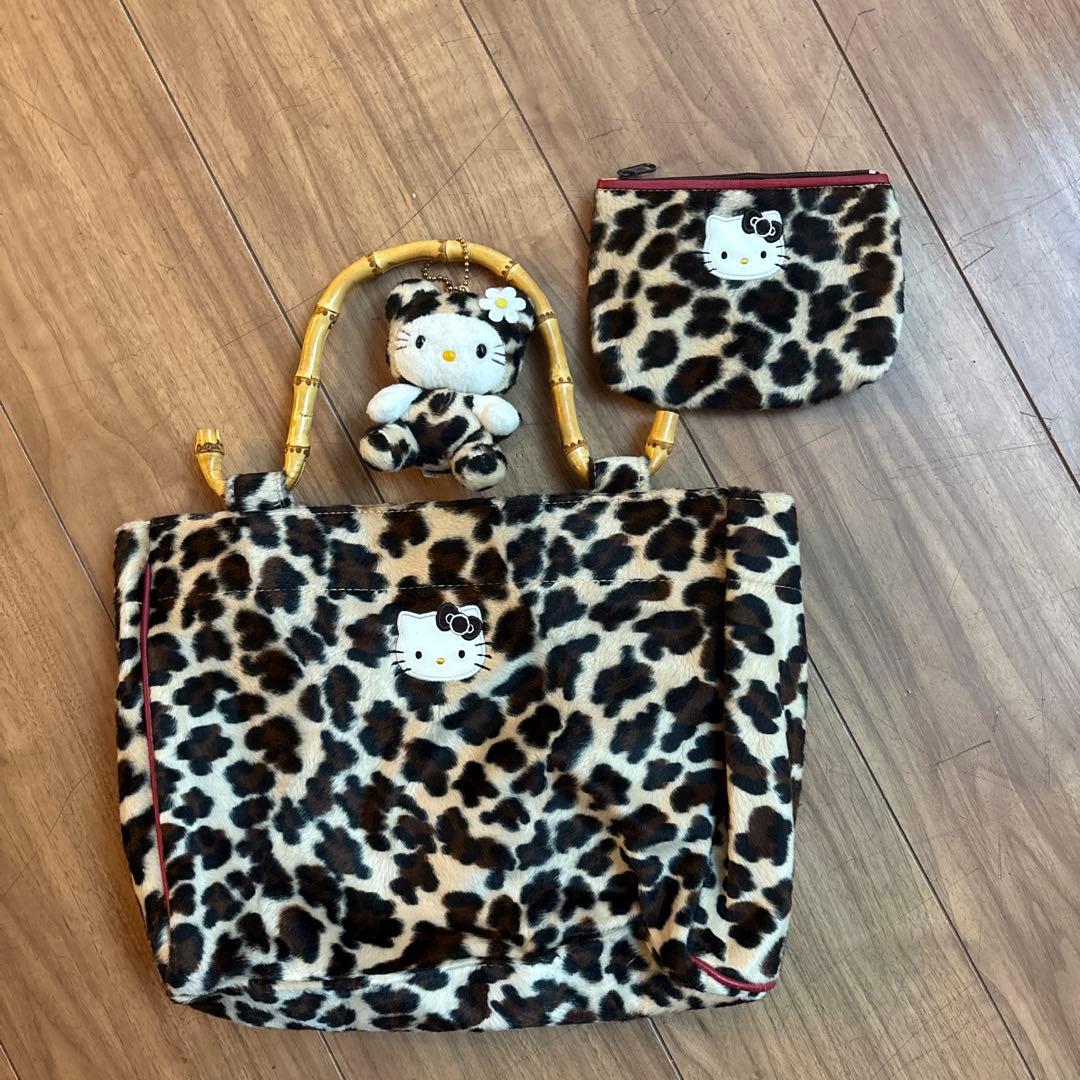 d*9様 サンリオ　ハローキティ　ヒョウ柄バッグ・ポーチ・ぬいぐるみセット
