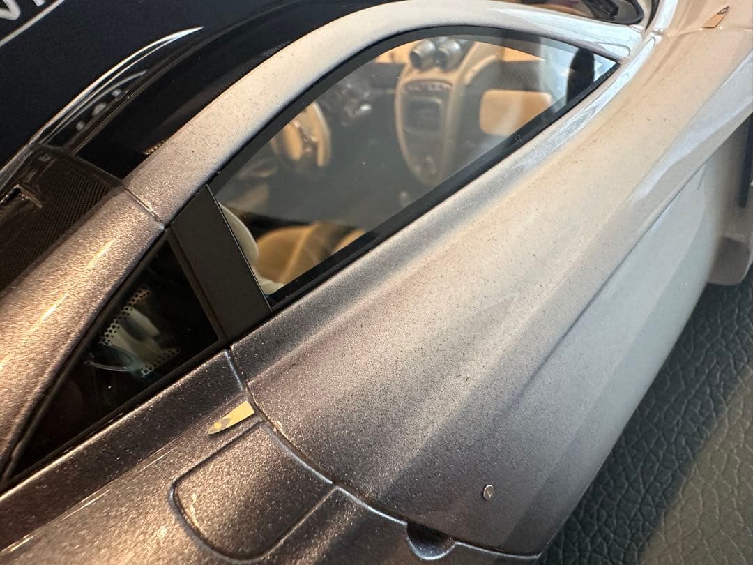 新発売 BBR 1/18 パガーニ ウアイラ Codalunga ミニカー