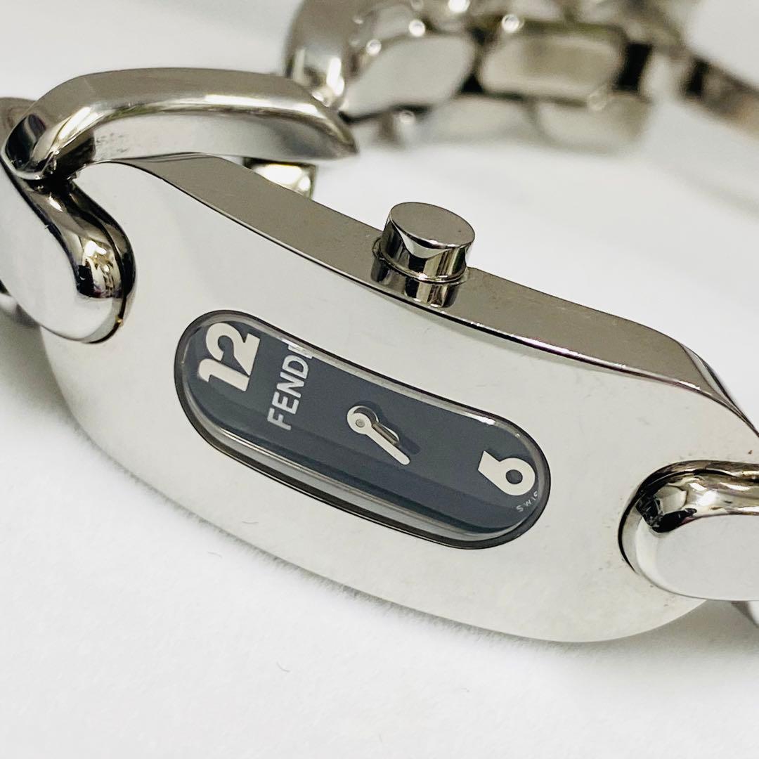 Fendi シルバー 金属ベルト 時計 3400L