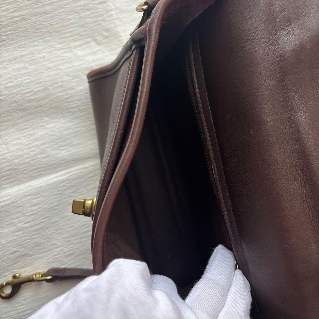 オールドコーチ　ショルダーバッグ　ターンロック 9870