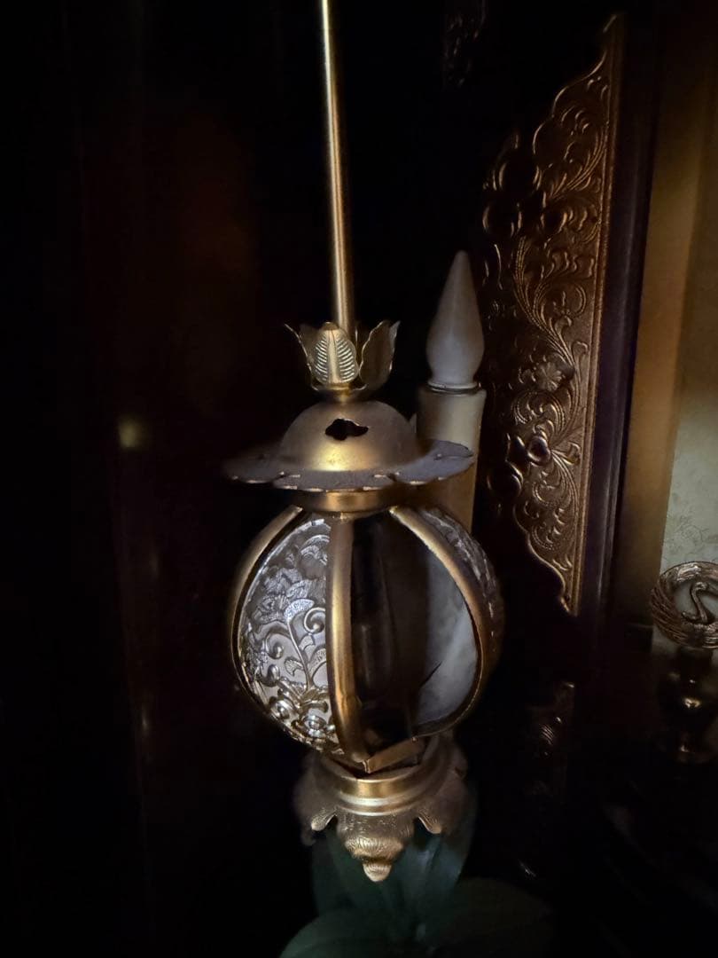 90万円前後？総無垢シタン？カリン？ 巨大家具調仏壇 最高級 最高級彫刻