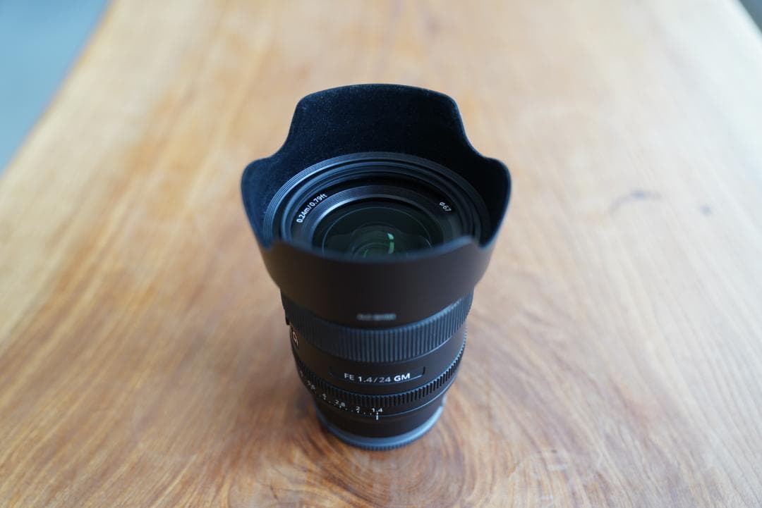 【美品・おまけ付き】カメラ ソニー 一眼レフ SONY FE 24mm F1.4