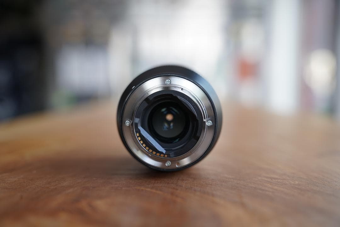 【美品・おまけ付き】カメラ ソニー 一眼レフ SONY FE 24mm F1.4