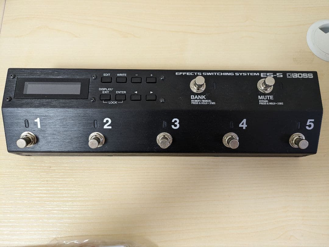 BOSS ES-5 スイッチャー