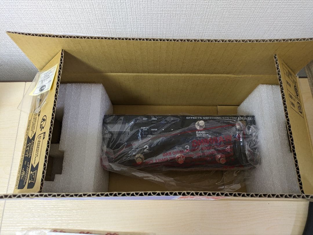 BOSS ES-5 スイッチャー