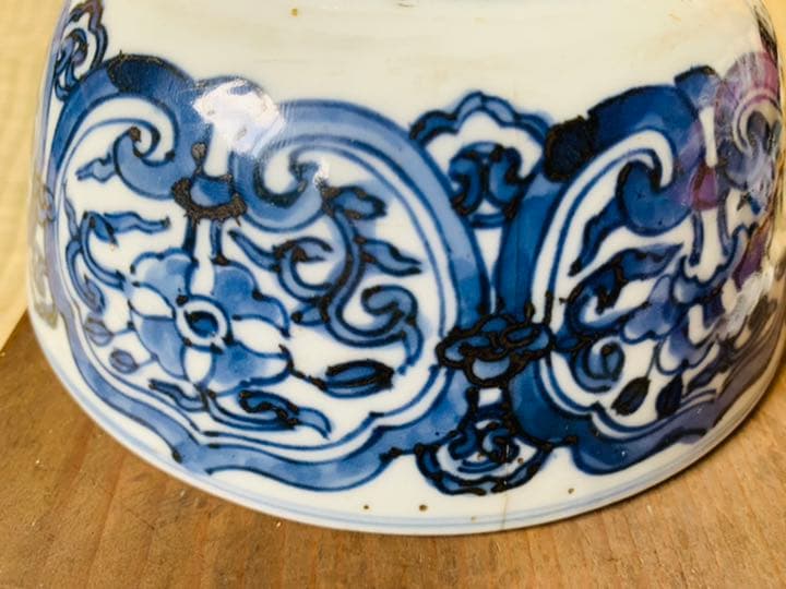 中国明時代牡丹紋様染付大碗(元箱付き)