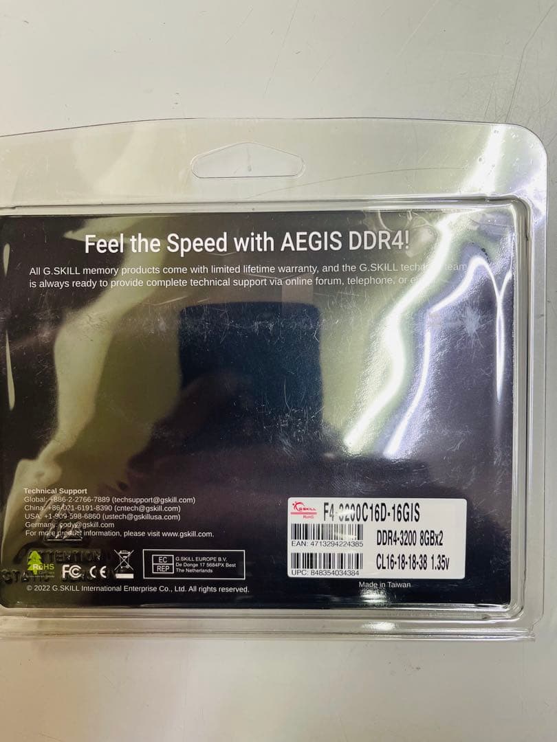 ①G.Skill F4-3200C16D-16GIS 16GBDDR4 3200
