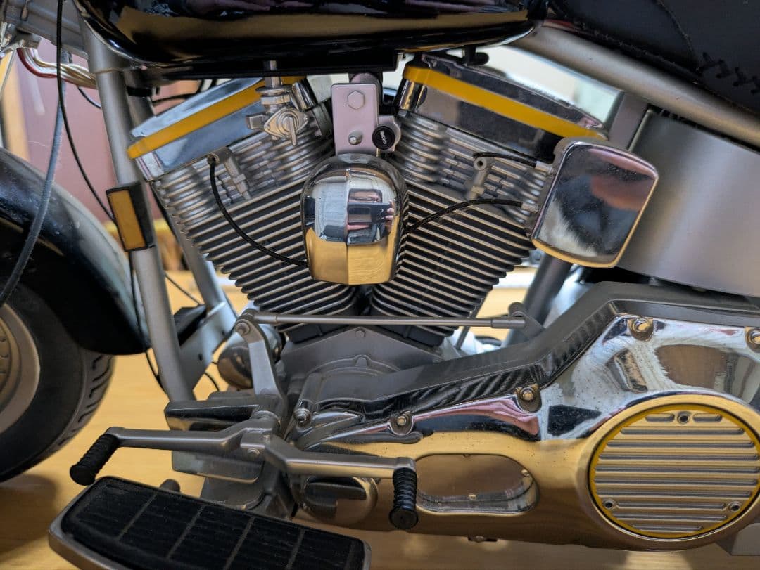 デカい! ハーレー FatBoy 1/4 デアゴスティーニ完成品 直せる方!