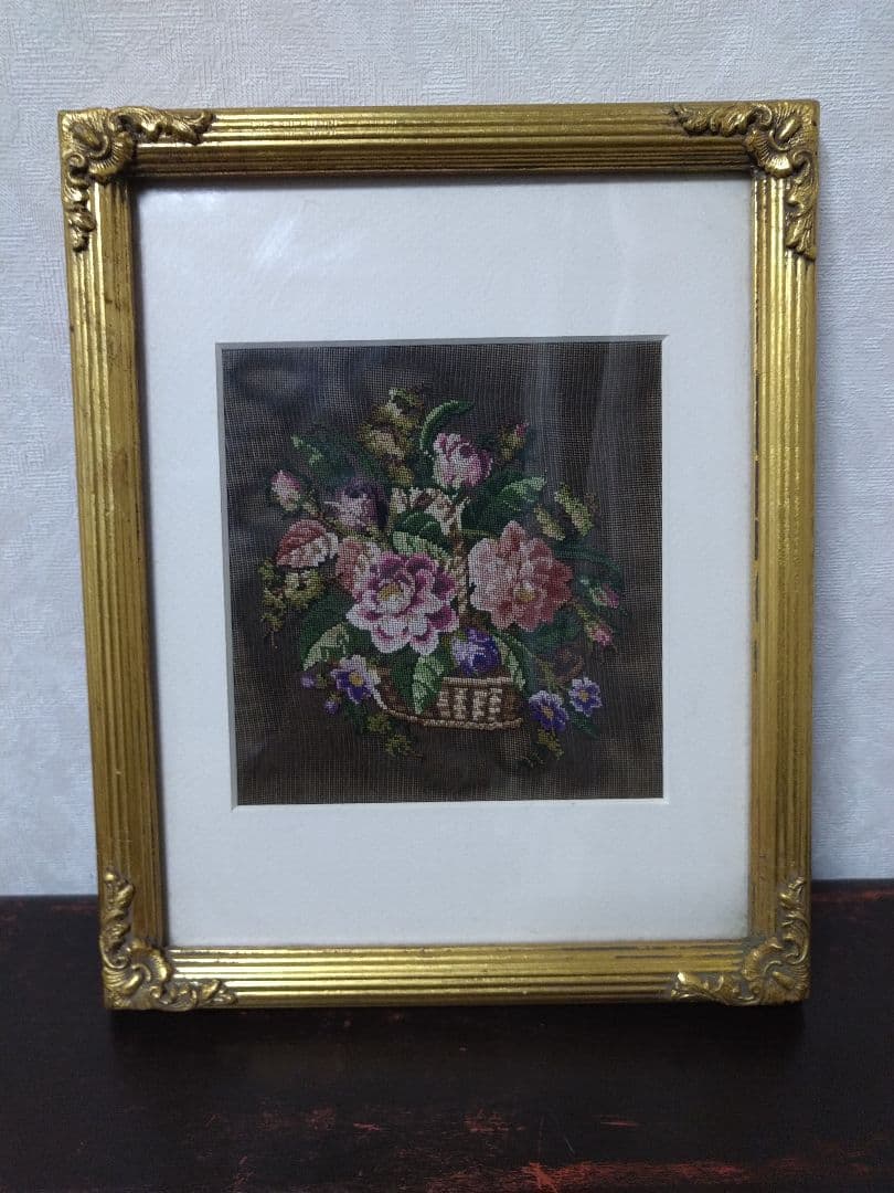 プチポワン額装・花籠