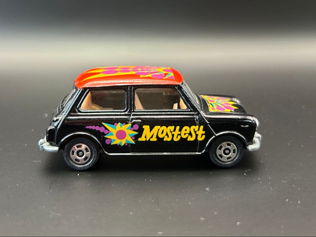 tomica ミニクーパー　トラフィック　ポップアート仕様　 日本製　トミカ