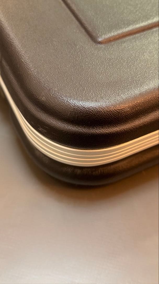 SKB TSA002 ギターハードケース 鍵無　新品クロス2枚付き　美品