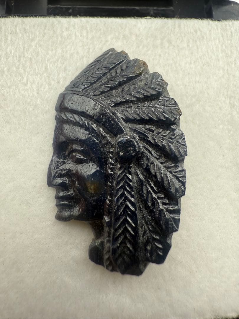 天然コランダム 彫刻 インディアンヘッド 53.494ct ソーティング付き