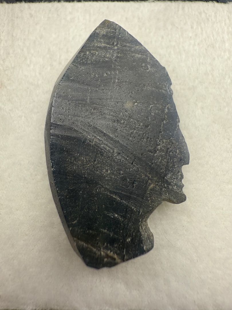 天然コランダム 彫刻 インディアンヘッド 53.494ct ソーティング付き