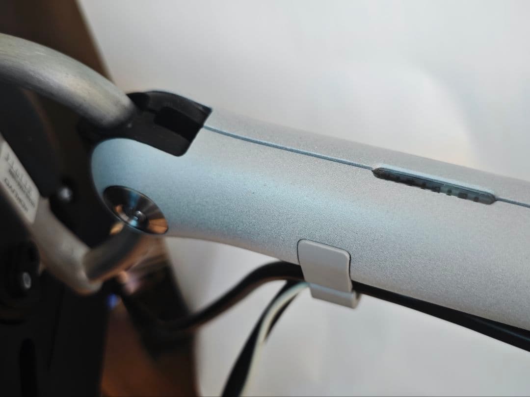 ハーマンミラー モニターアーム アーム　スプリング式 シルバー 新品 未使用