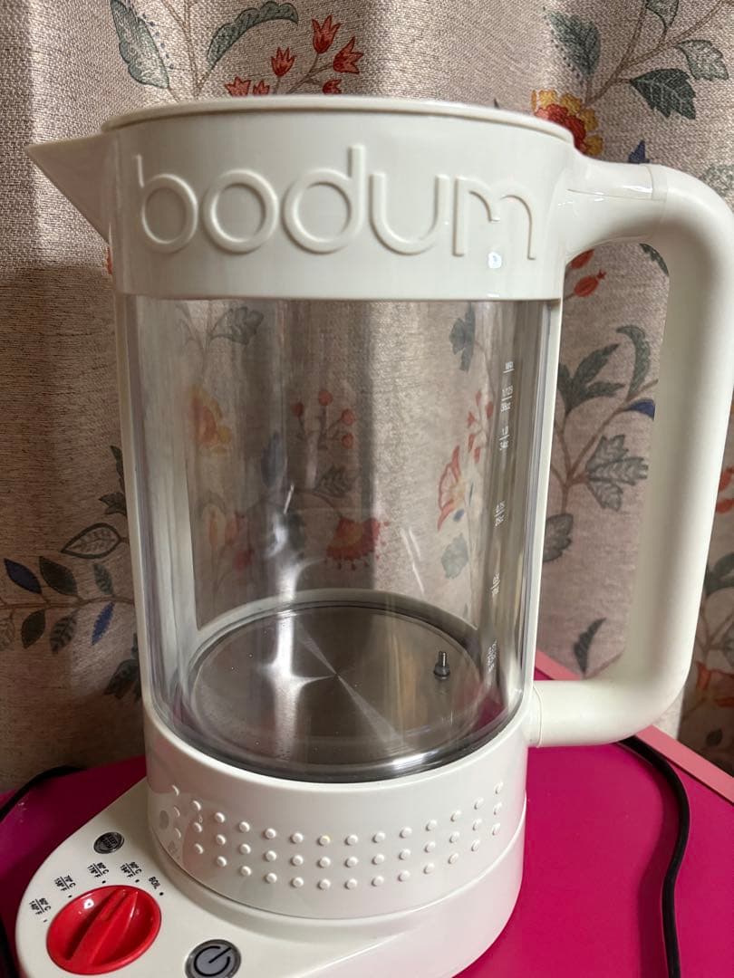 BODUM 電気ケトル 1.1L ダブルウォール ホワイト　美品