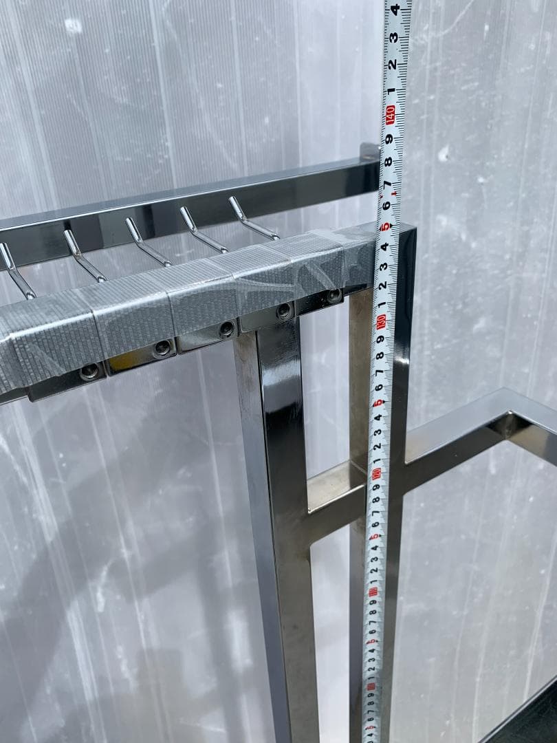 ハンガーラック　ディスプレイ　什器　服　傘　店舗　ショップ