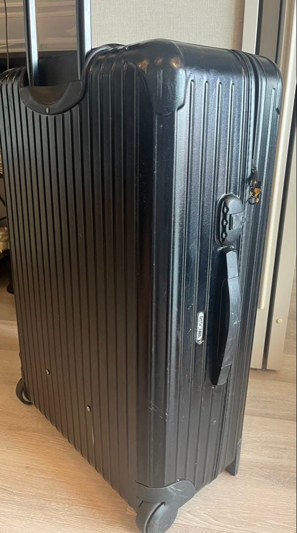 リモワ　サルサ　82L BLACK(割れあり)