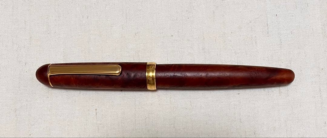 ⭐︎超お買得⭐︎美品⭐︎プラチナ万年筆 アカブライヤー#3776 字幅F 廃盤