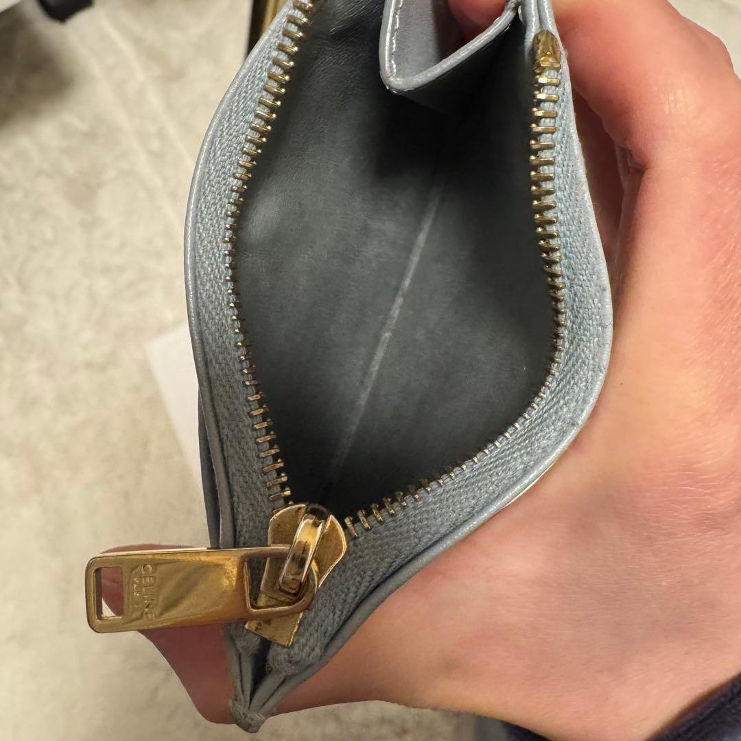 セリーヌ　スモール フラップウォレット トリオンフ　シャイニーカーフスキン