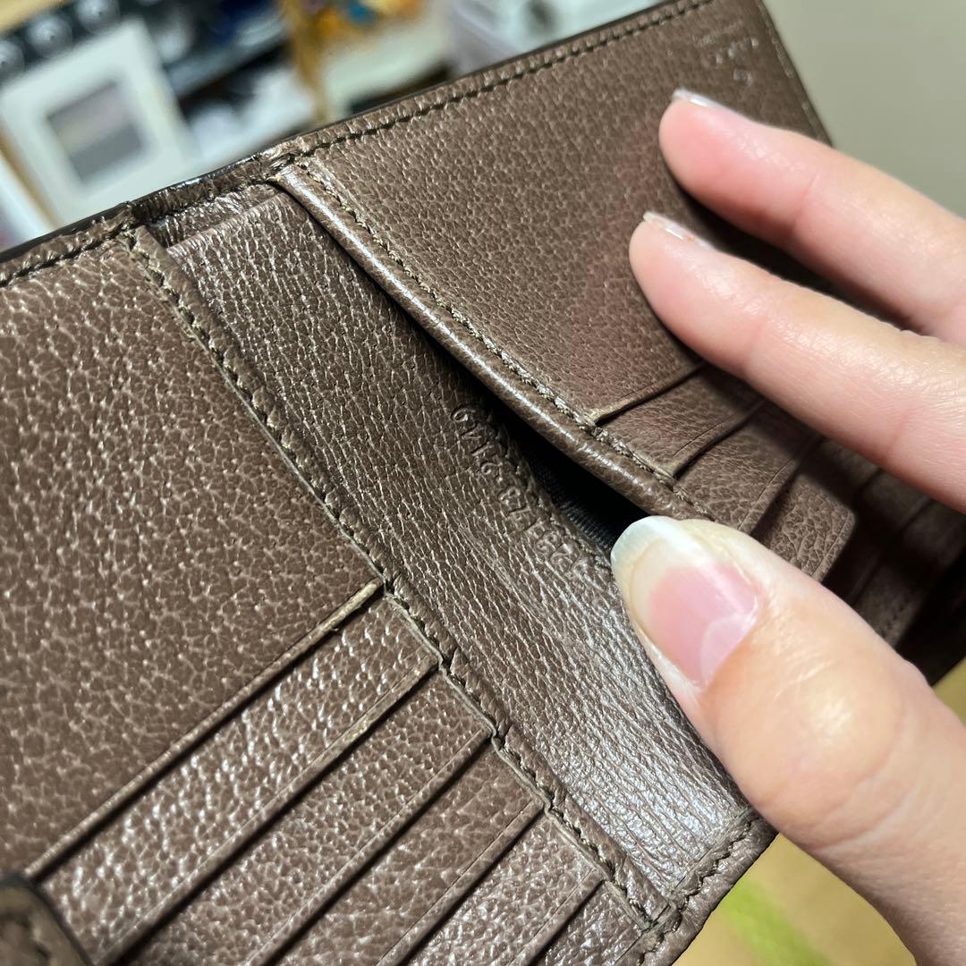 【美品】GUCCI GGロゴ 二つ折り財布