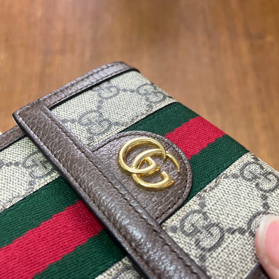 【美品】GUCCI GGロゴ 二つ折り財布