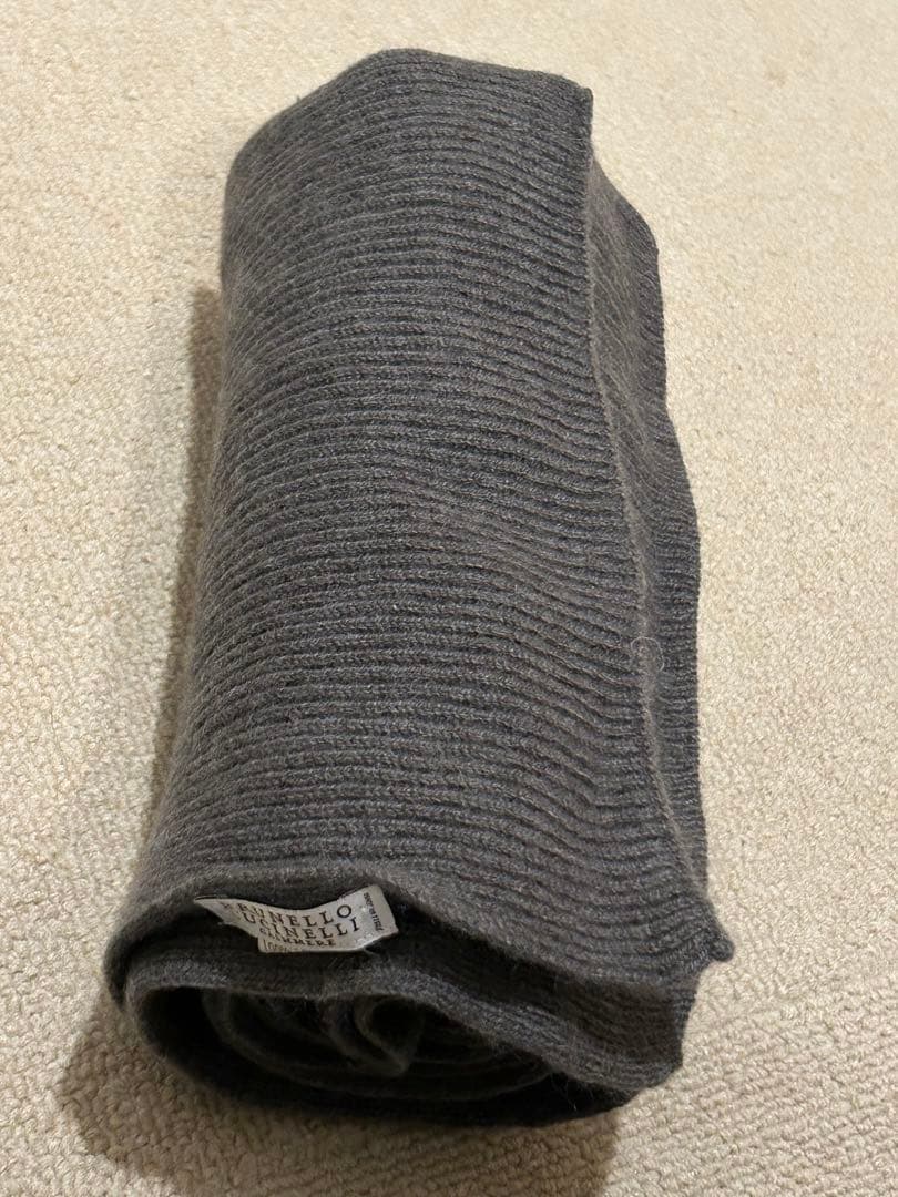 ケ*ん様 ［美品］ブルネロクチネリ　カシミヤ100%マフラー　イタリア製
