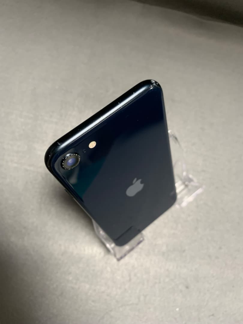 中古 国内版 SIMフリー iPhoneSE 第3世代 128GB