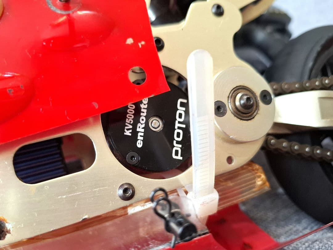 ThunderTiger 1/5 Ducati 999 R/C ラジコンバイク