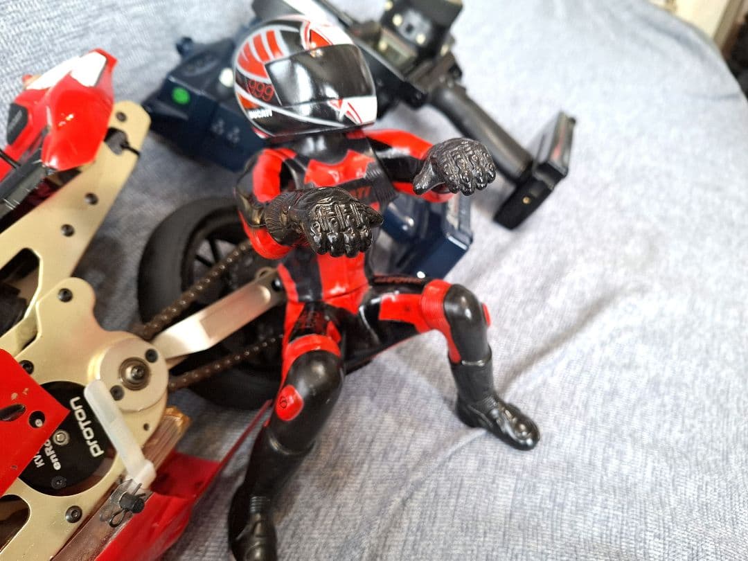 ThunderTiger 1/5 Ducati 999 R/C ラジコンバイク