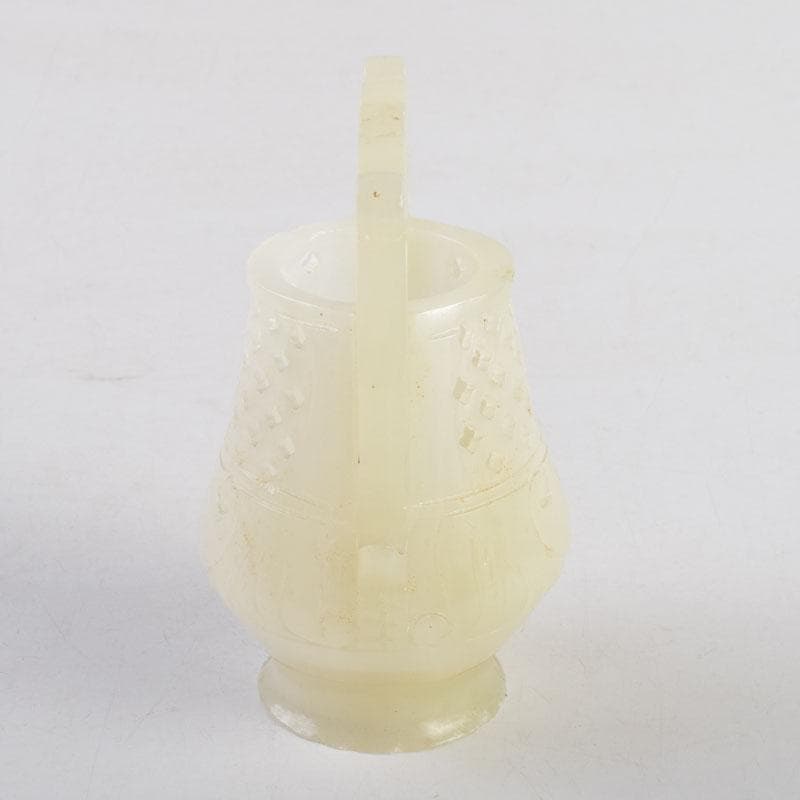 中国　玉石白玉彫刻　神獣刻　飾壷　置物　V　8868
