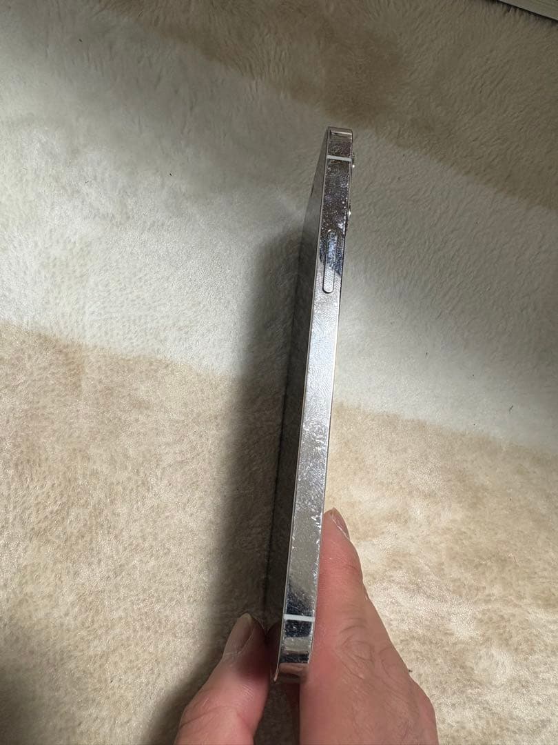 Apple iPhone 12Pro 128GBシルバー 本体