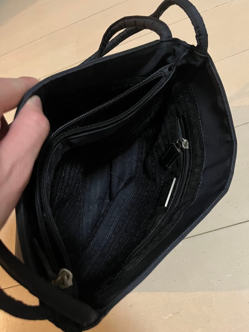 PRADA ハンドバッグ 黒