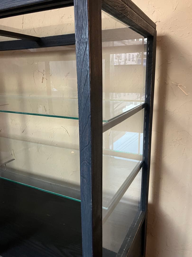 ショーケース 棚 ゆらゆらガラス　木製　古家具　アンティーク