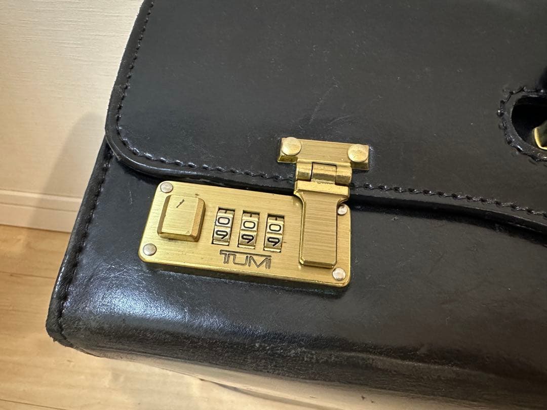 TUMIフライトバッグ パイロット イタリア製