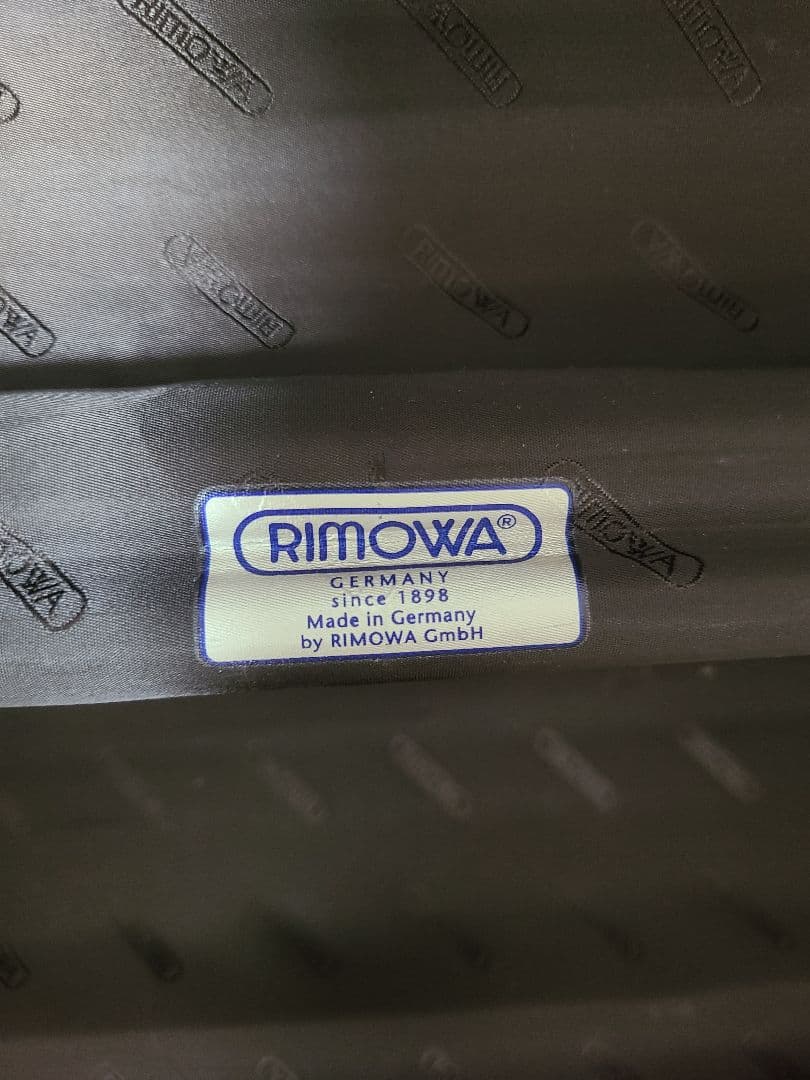 リモワ トパーズ プレミアム 35L 機内持ち込み 2輪 チタニウム アルミ