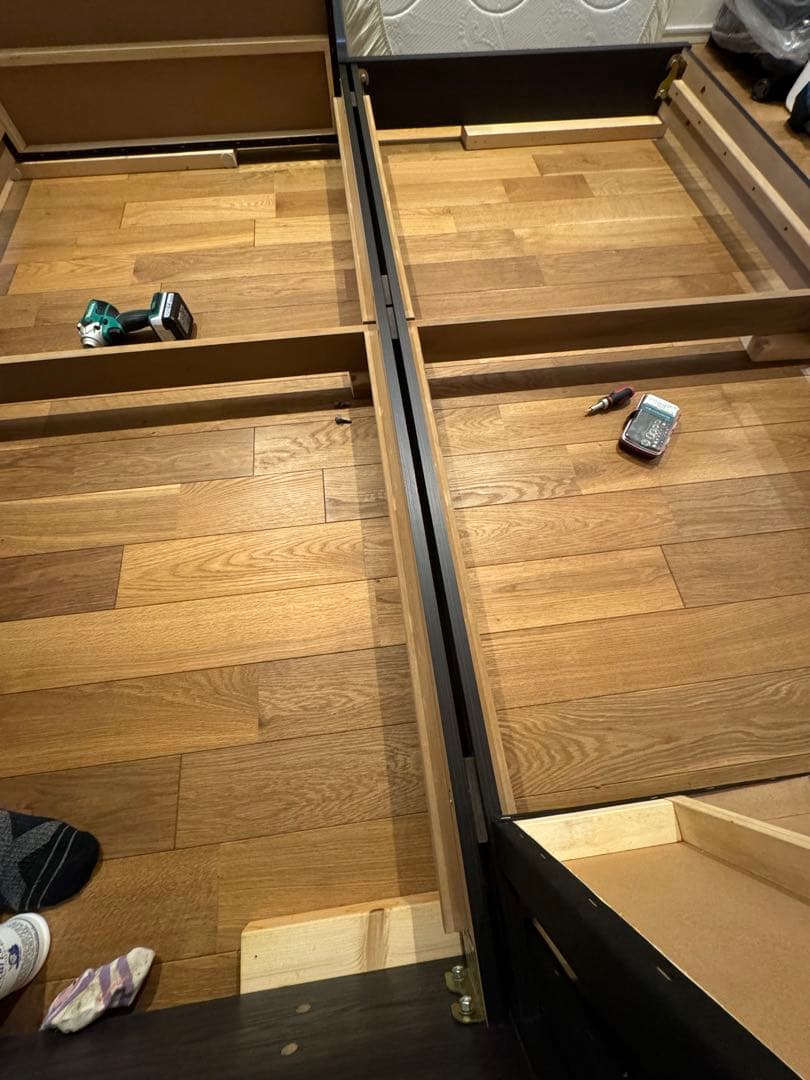 グランツ Granz ベッドフレーム　シングル2つ