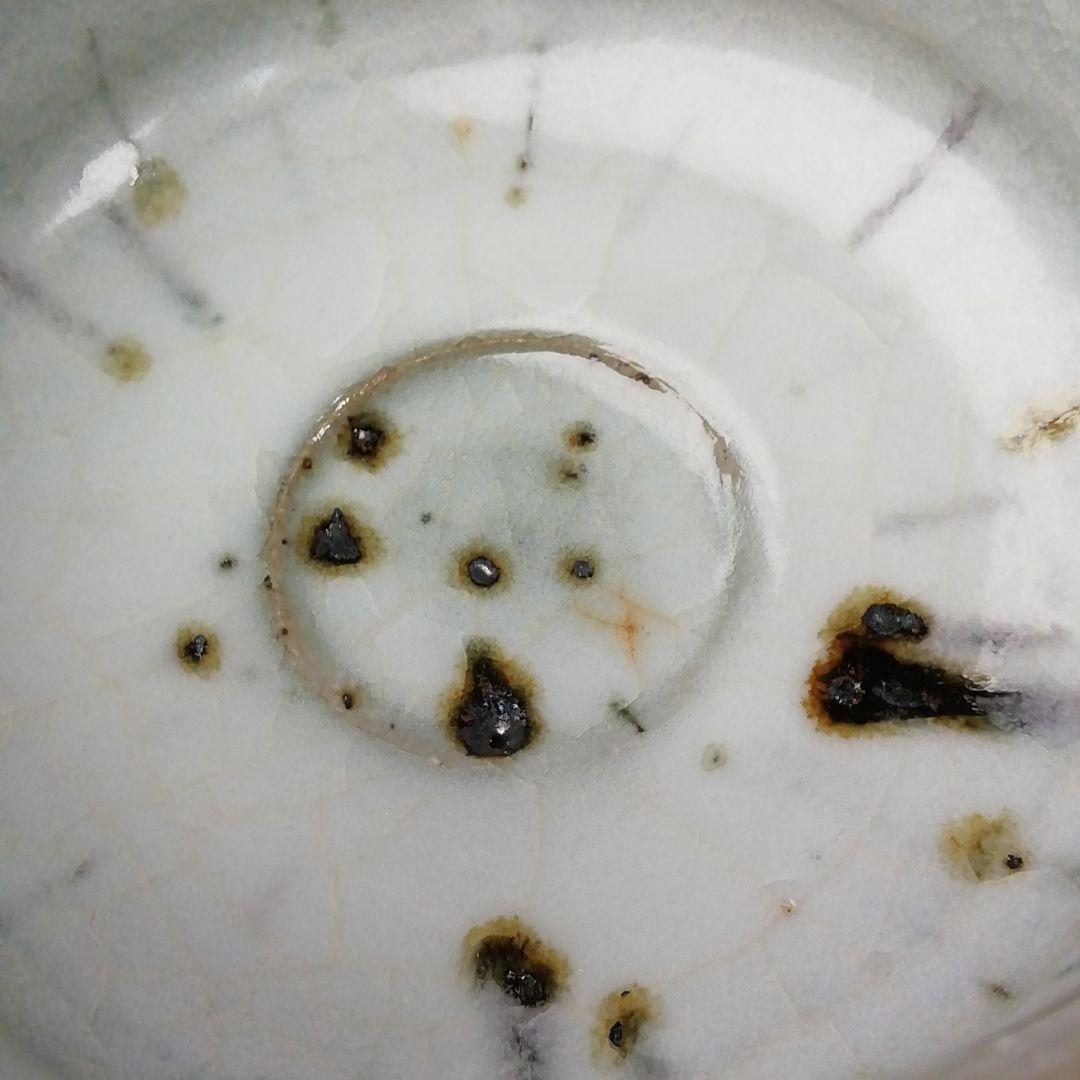 Ｔ２２９　茶碗　『白釉流飛文』『西川實』　共箱　抹茶碗　茶道具