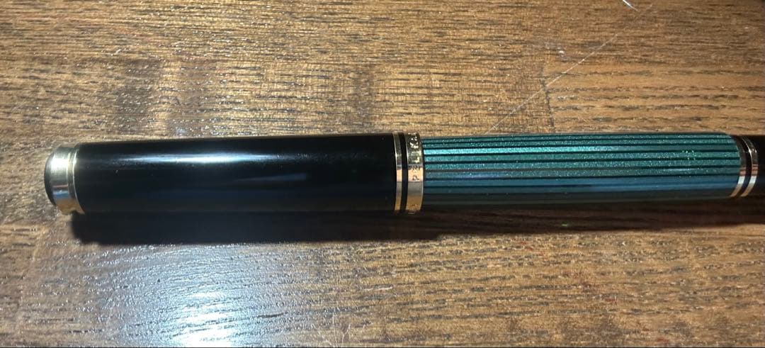 ペリカン万年筆　スーベレーンm600 14c F 黒金天冠　状態良好