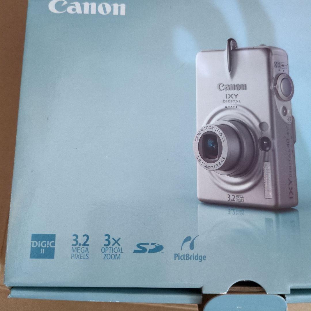 Ｕｓｅｄ　Canon　IXYD40 デジタルカメラ　　3.2メガピクセル