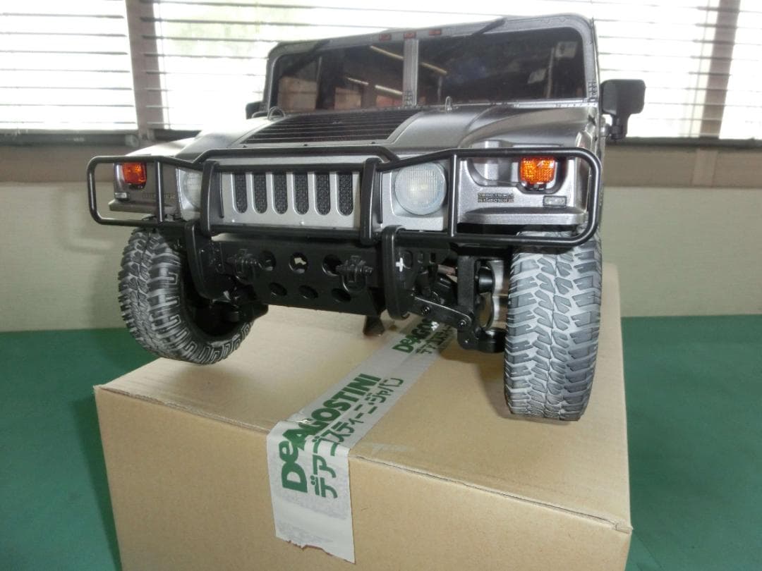 デァゴスティニハマーHUMMER H1 【エンジンRCカー】組み立て完成品