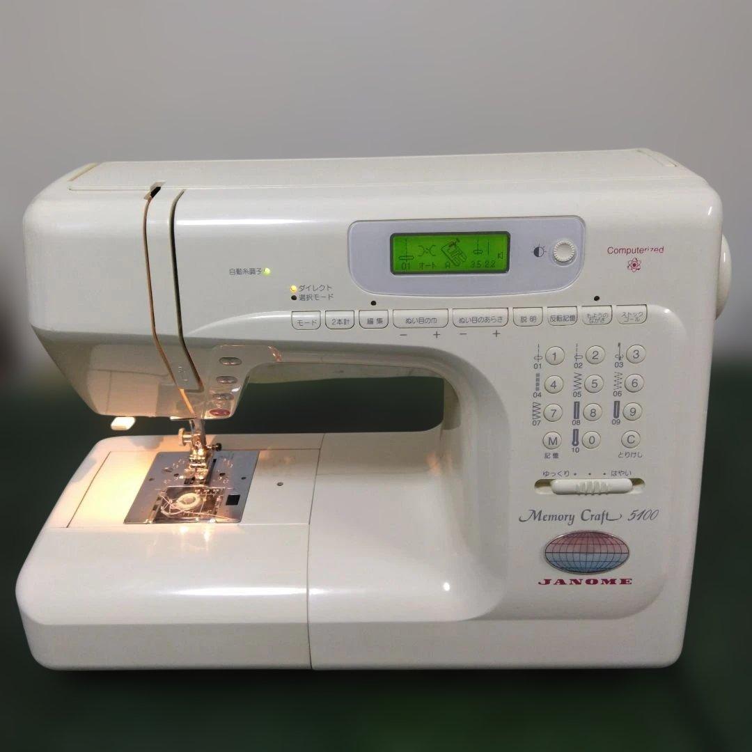 蛇の目ミシンメモリークラフト5100型。
