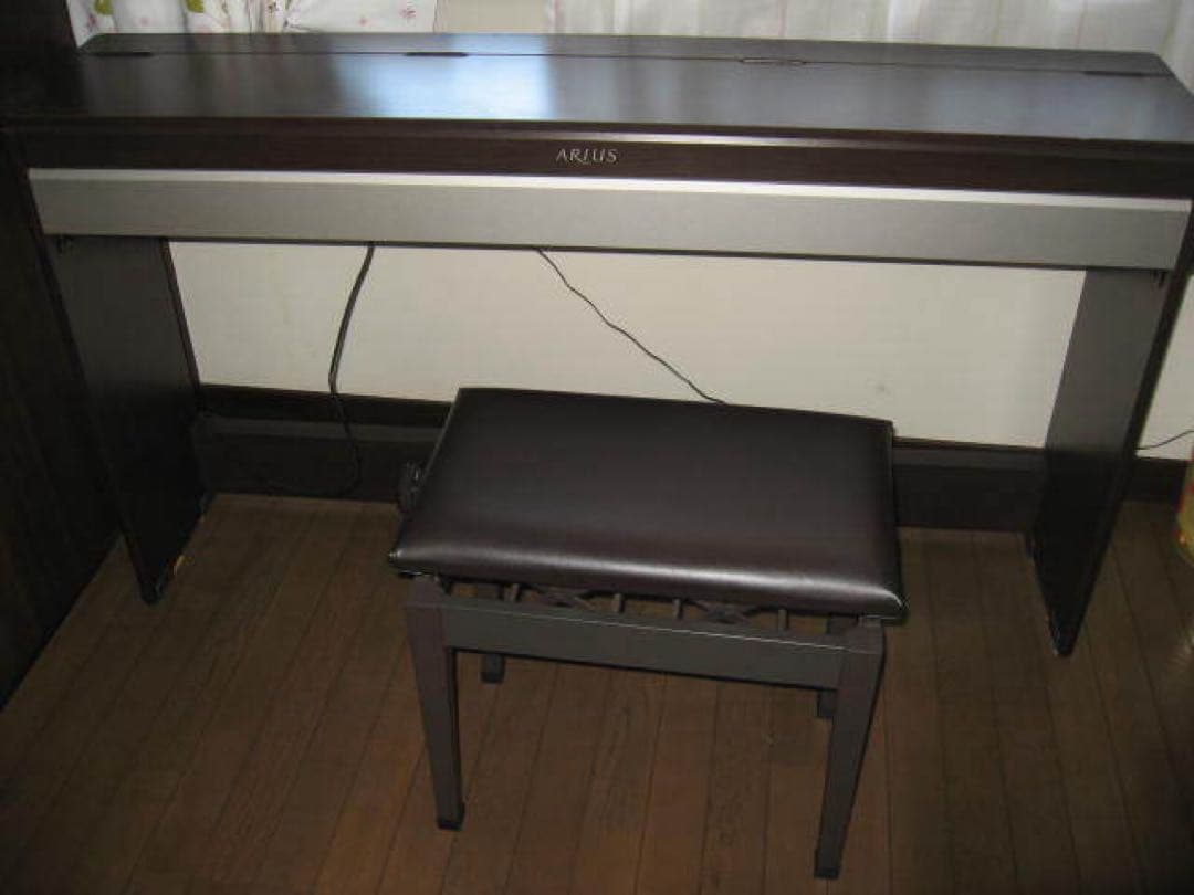 Yamaha 電子ピアノ ダークブラウン 椅子付き　引き取り限定
