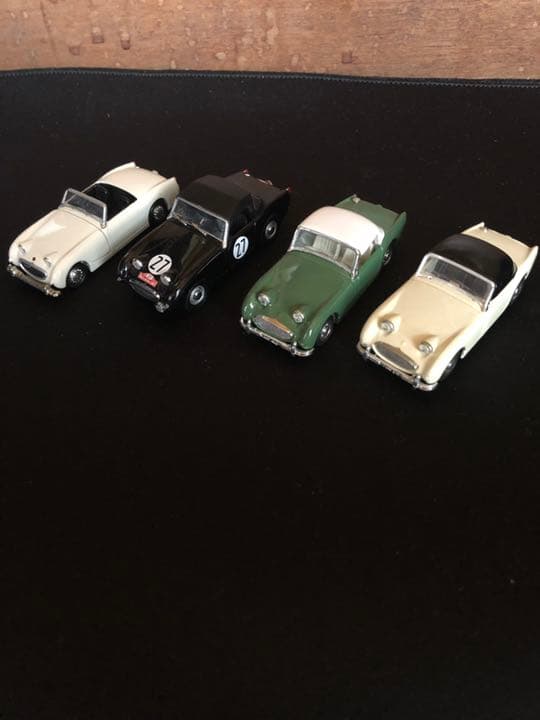 【美品】オースチンヒーレー　ミニカー4台セット