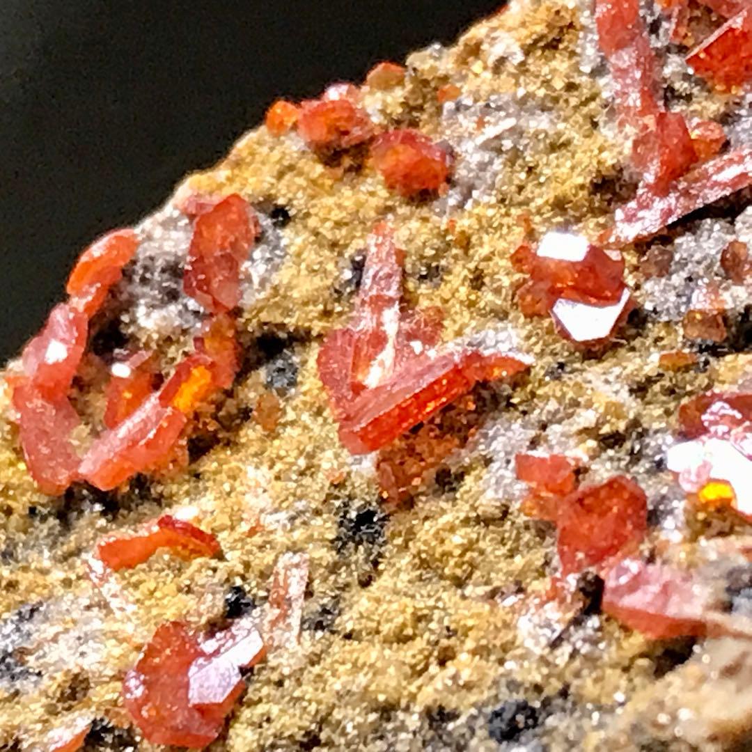 レア 鉱物 バナディナイト 原石標本 モロッコ天然石 オレンジ 43.75ct