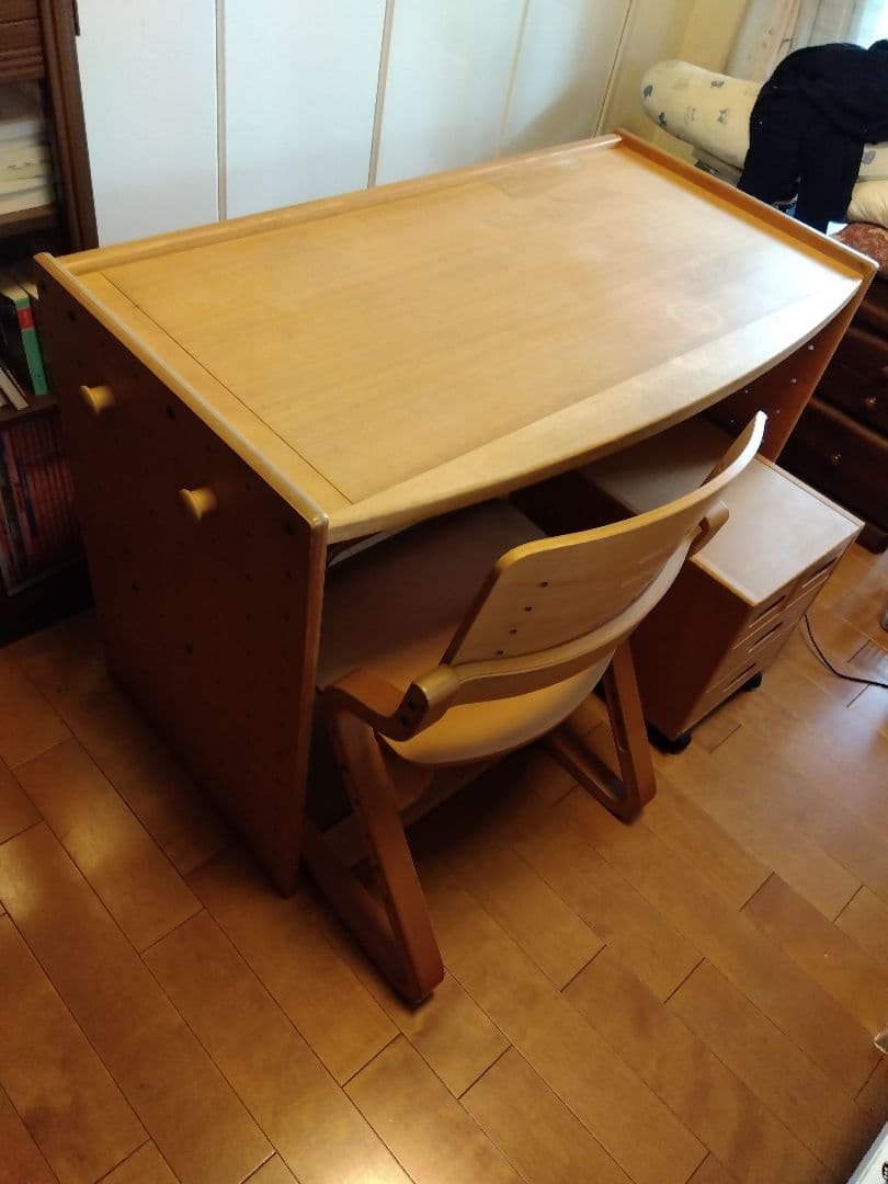 フォルミオの学習机セット