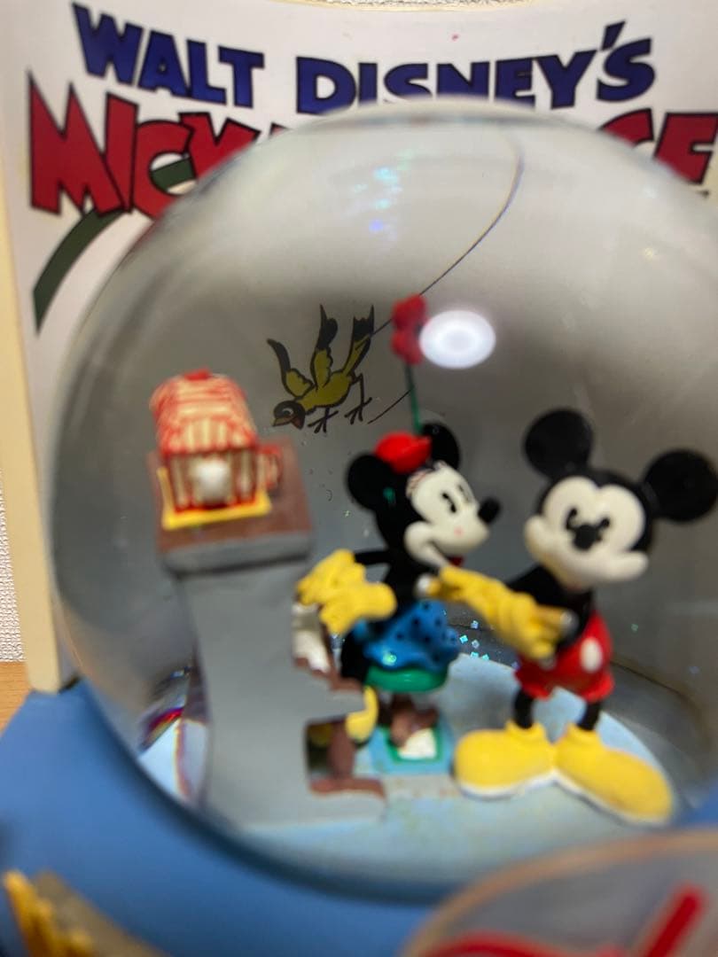 激レア　ディズニーストア　スノードーム The Wayward Canary