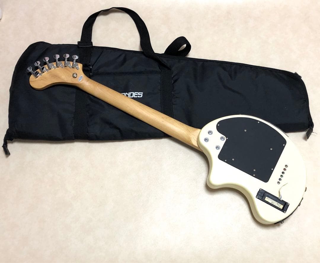 【超美品】DIGI-ZO PWH マルチエフェクター内蔵 専用ケース付