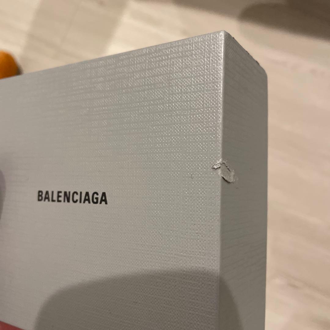 週末セール！極美品 正規品 バレンシアガ 三つ折り財布 付属品付 星柄