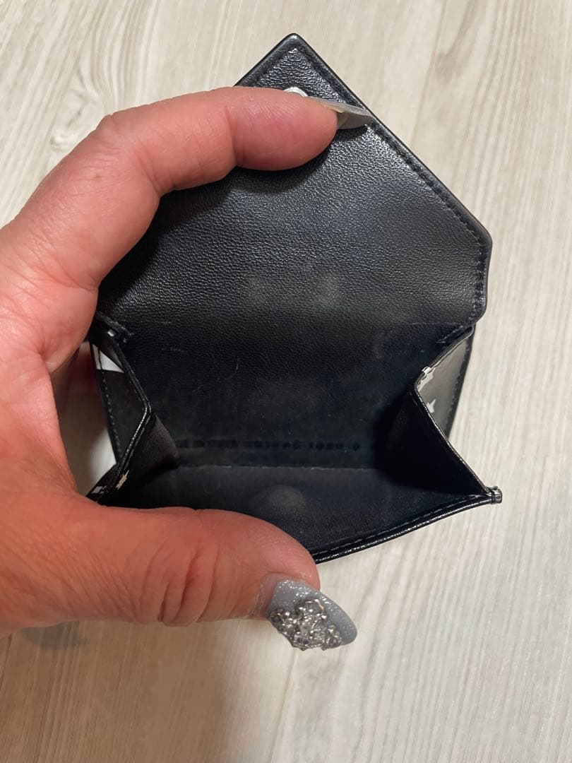 週末セール！極美品 正規品 バレンシアガ 三つ折り財布 付属品付 星柄