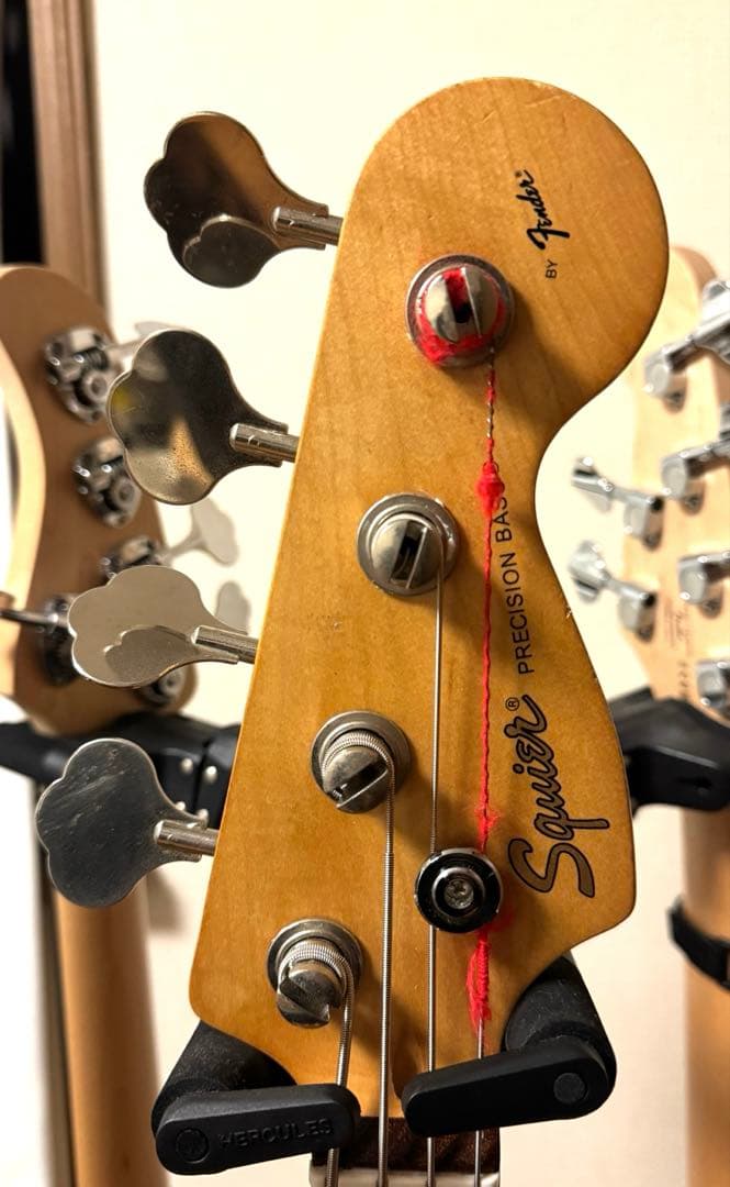 スクワイヤー　ベース　フェンダー　Squier